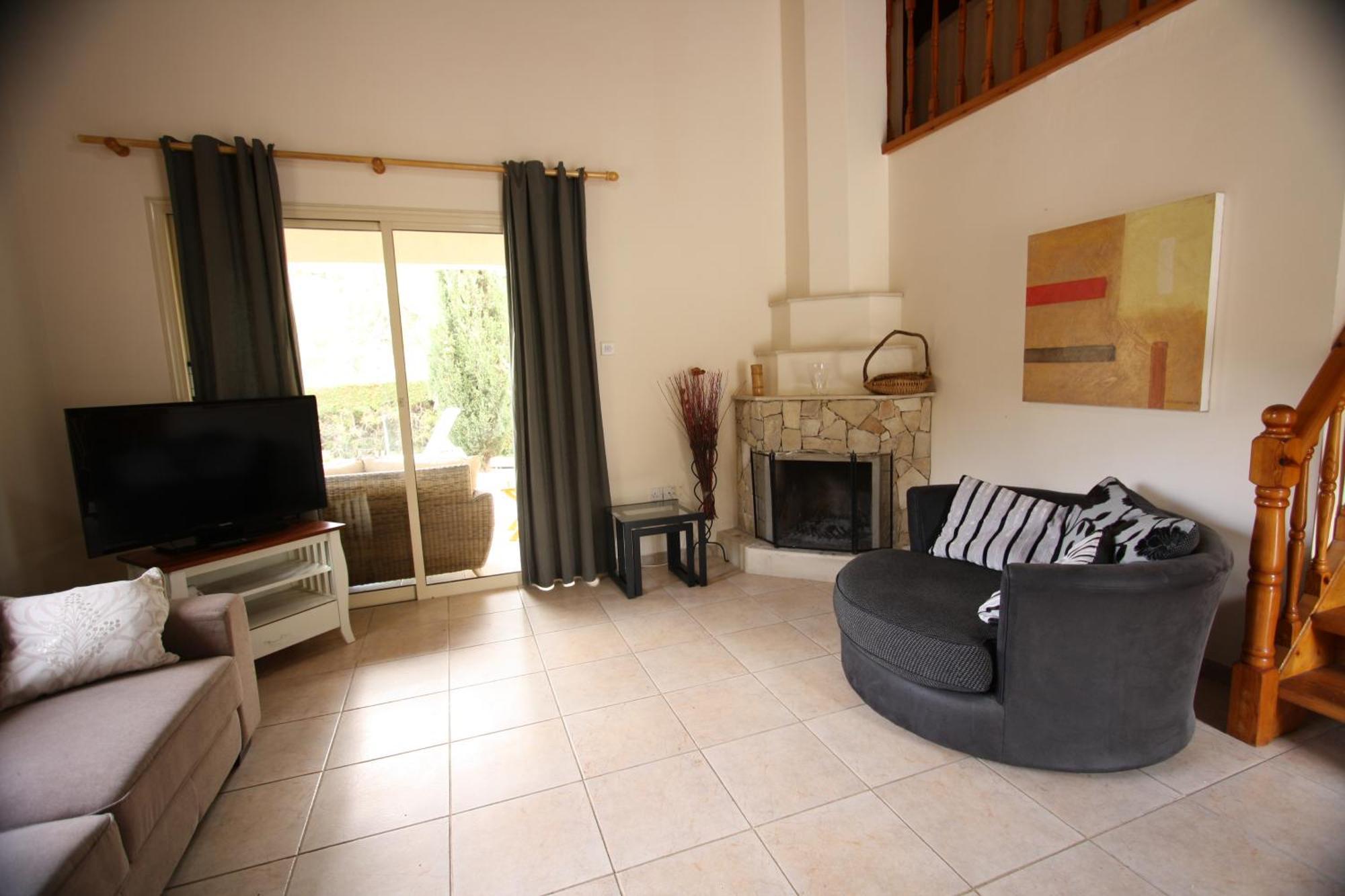 Swimmers' Paradise Pissouri Exterior photo